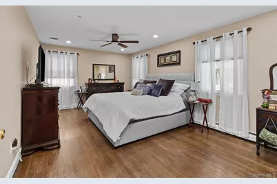 5 Brian Lane, East Northport, NY 11731 - Photo 9