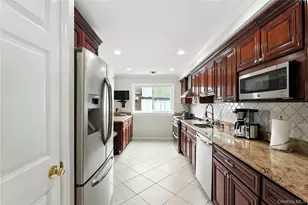 86 Riddle St, Brentwood, NY 11717 - Photo 11