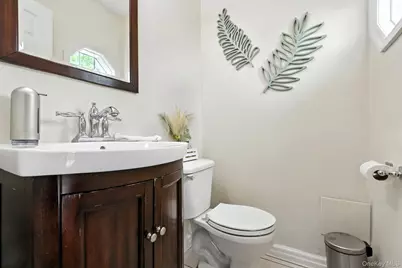 86 Riddle Street, Brentwood, NY 11717 - Photo 17