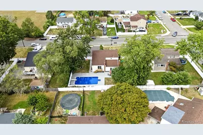 86 Riddle Street, Brentwood, NY 11717 - Photo 25