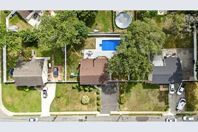 86 Riddle Street, Brentwood, NY 11717 - Photo 3