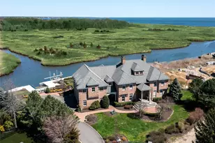 27 True Harbour Way, West Islip, NY 11795 - Photo 3