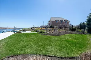 27 True Harbour Way, West Islip, NY 11795 - Photo 23