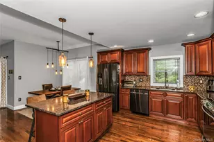 5 Meadowfield Ln, Glen Cove, NY 11542 - Photo 13