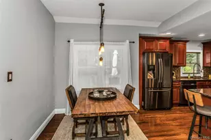 5 Meadowfield Ln, Glen Cove, NY 11542 - Photo 11