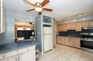 39 Inchcape Rd, Bay Shore, NY 11706 - Photo 5