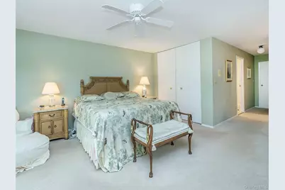 100 The Glen #100, Glen Head, NY 11545 - Photo 19