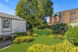 21 Carter Ct, Lynbrook, NY 11563 - Photo 17