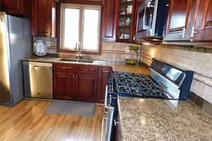 61 Newport Rd, Yonkers, NY 10710 - Photo 13