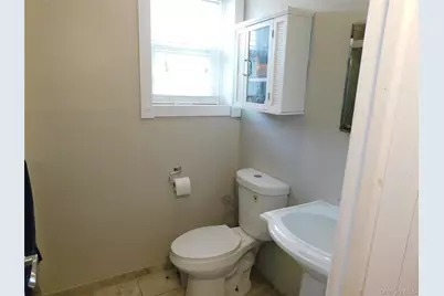 61 Newport Road, Yonkers, NY 10710 - Photo 23