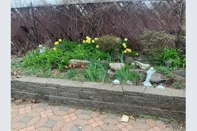 61 Newport Road, Yonkers, NY 10710 - Photo 33