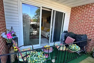 124 Santa Barbara Dr, Plainview, NY 11803 - Photo 9