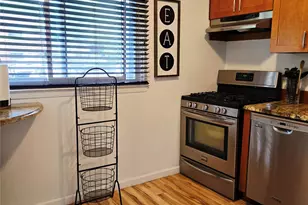 199 Pointe Cir N, Coram, NY 11727 - Photo 5