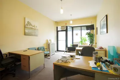 3717 Bronxwood  Ave, Bronx, NY 10469 - Photo 5