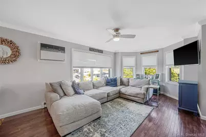 272 E Harrison Street, Long Beach, NY 11561 - Photo 9