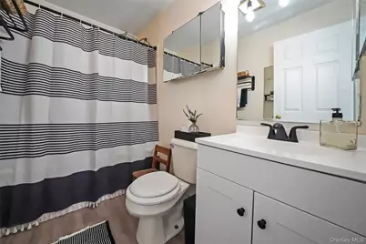 272 E Harrison Street, Long Beach, NY 11561 - Photo 15