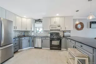 272 E Harrison St, Long Beach, NY 11561 - Photo 11