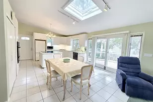 3 Candlestick Ct, Dix Hills, NY 11746 - Photo 5