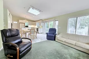 3 Candlestick Ct, Dix Hills, NY 11746 - Photo 9