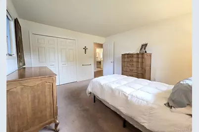 3 Candlestick Court, Dix Hills, NY 11746 - Photo 17