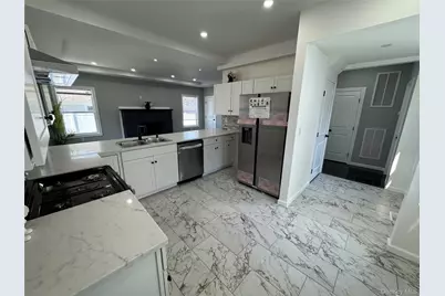 16 Garfield Place, Hempstead, NY 11550 - Photo 21