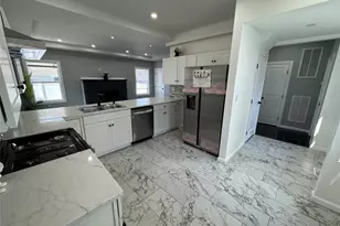 16 Garfield Pl, Hempstead, NY 11550 - Photo 21