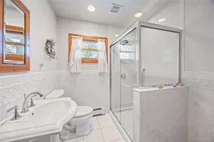 73 Patton Blvd, New Hyde Park, NY 11040 - Photo 7