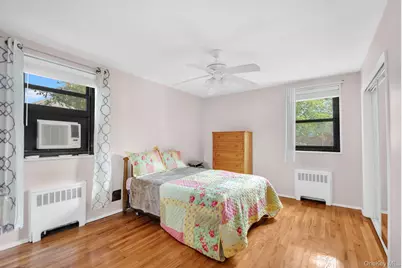 21-29 Utopia Parkway #Upstairs, Whitestone, NY 11357 - Photo 5