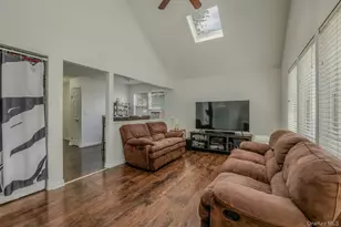 8 Holbrook St, Bay Shore, NY 11706 - Photo 3