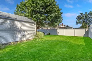 174 N Nassau Ave, Massapequa, NY 11758 - Photo 27