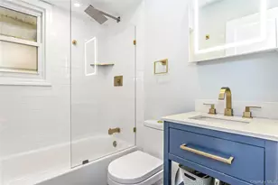 174 N Nassau Ave, Massapequa, NY 11758 - Photo 17