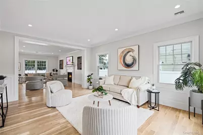 255 N Chestnut Street, Massapequa, NY 11758 - Photo 11