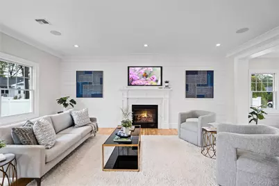 255 N Chestnut Street, Massapequa, NY 11758 - Photo 13