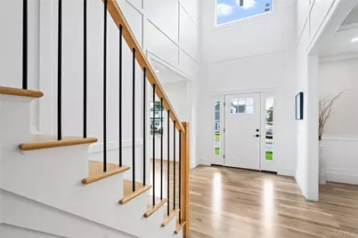 255 N Chestnut Street, Massapequa, NY 11758 - Photo 3