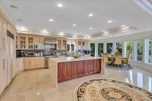 90 Greenleaf Hill, Great Neck, NY 11023 - Photo 11