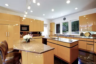 6 Old Wagon Lane, Old Westbury, NY 11568 - Photo 9