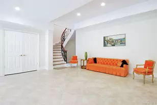 6 Old Wagon Ln, Old Westbury, NY 11568 - Photo 25