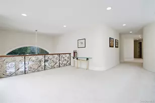 6 Old Wagon Ln, Old Westbury, NY 11568 - Photo 21