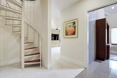 6 Old Wagon Lane, Old Westbury, NY 11568 - Photo 19