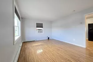 765 Shore Walk, Lindenhurst, NY 11757 - Photo 15