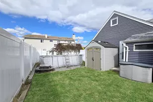 765 Shore Walk, Lindenhurst, NY 11757 - Photo 3