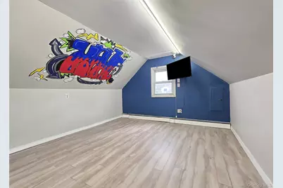 765 Shore Walk, Lindenhurst, NY 11757 - Photo 9