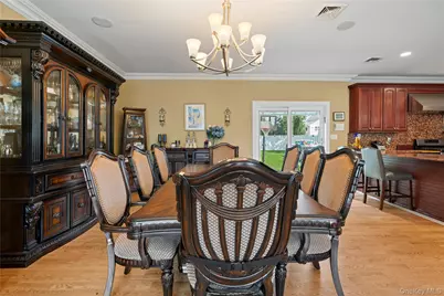 15 Cedar Drive, Plainview, NY 11803 - Photo 7