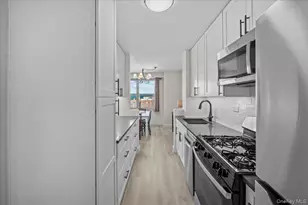 555 Kappock St, Bronx, NY 10463 - Photo 11