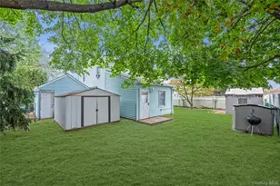 253 Raff Ave, Carle Place, NY 11514 - Photo 15