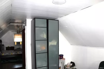 8968 Springfield Boulevard, Jamaica, NY 11427 - Photo 5