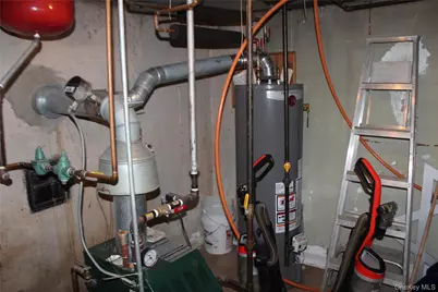 8968 Springfield Boulevard, Jamaica, NY 11427 - Photo 11