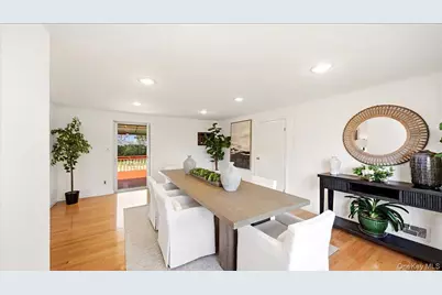 247 Croydon Road, Yonkers, NY 10710 - Photo 17