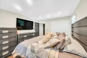 39 Crestwood Ln, Farmingville, NY 11738 - Photo 19