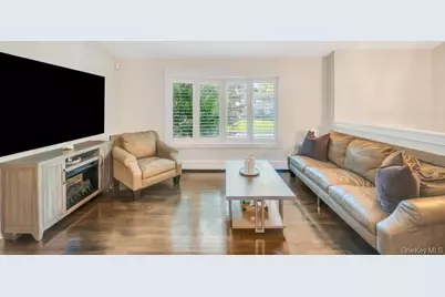 39 Crestwood Lane, Farmingville, NY 11738 - Photo 17